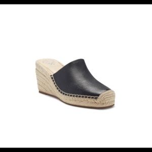 Vince Camuto Womens Kordinan Slip-On Espadrille Mules